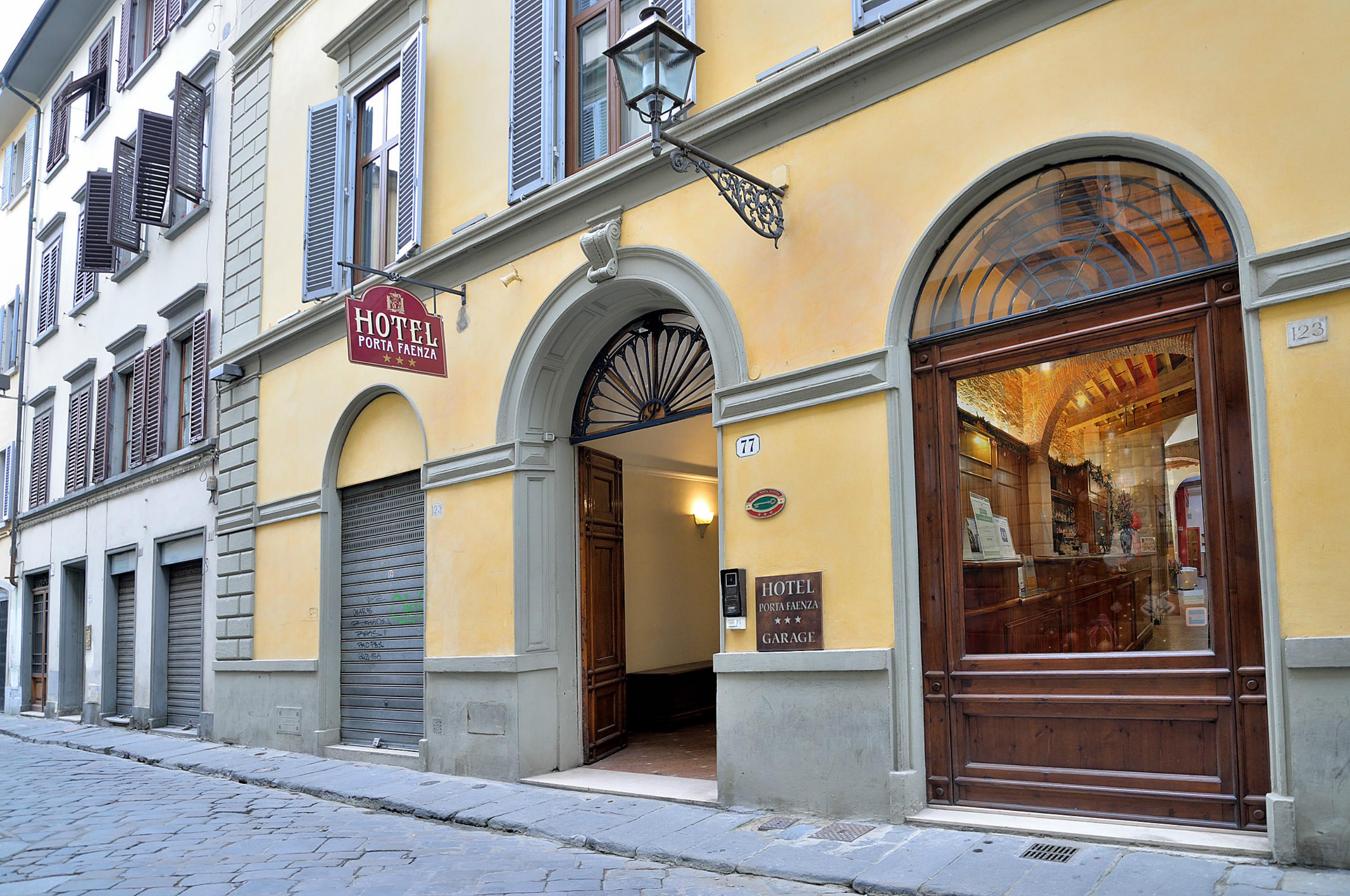 Hotel Porta Faenza Florenz Exterior foto
